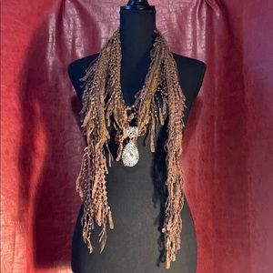 Diamond Pendant (Scarf included) interchangeable